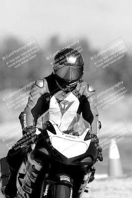 media/Nov-06-2023-Moto Forza (Mon) [[ce023d0744]]/4-Beginner Group/Session 3 (Track Exit)/